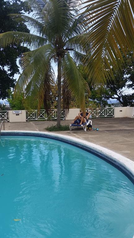 Sky Castles Apt J3 Ocho Rios Exterior photo